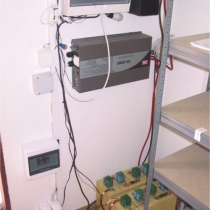 Example of a hybrid grid FV installation with energy storage