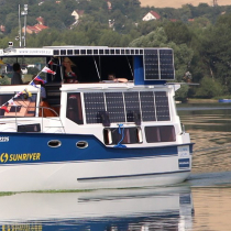 Sunriver - the electric propelled boat with solar power