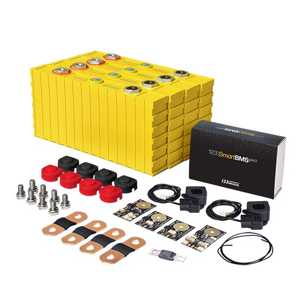 LiFePO4 12V, 1.56kWh LiFeYPO4 lithium battery set with 130Ah cells, BMS mobile monitoring Winston 