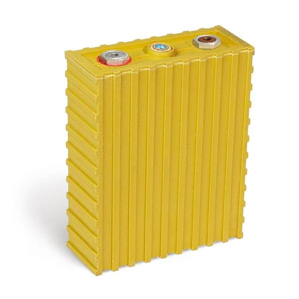 LiFePo4 100Ah lithium iron phosphate prismatic battery Winston yellow wide (3,2V/100Ah) 